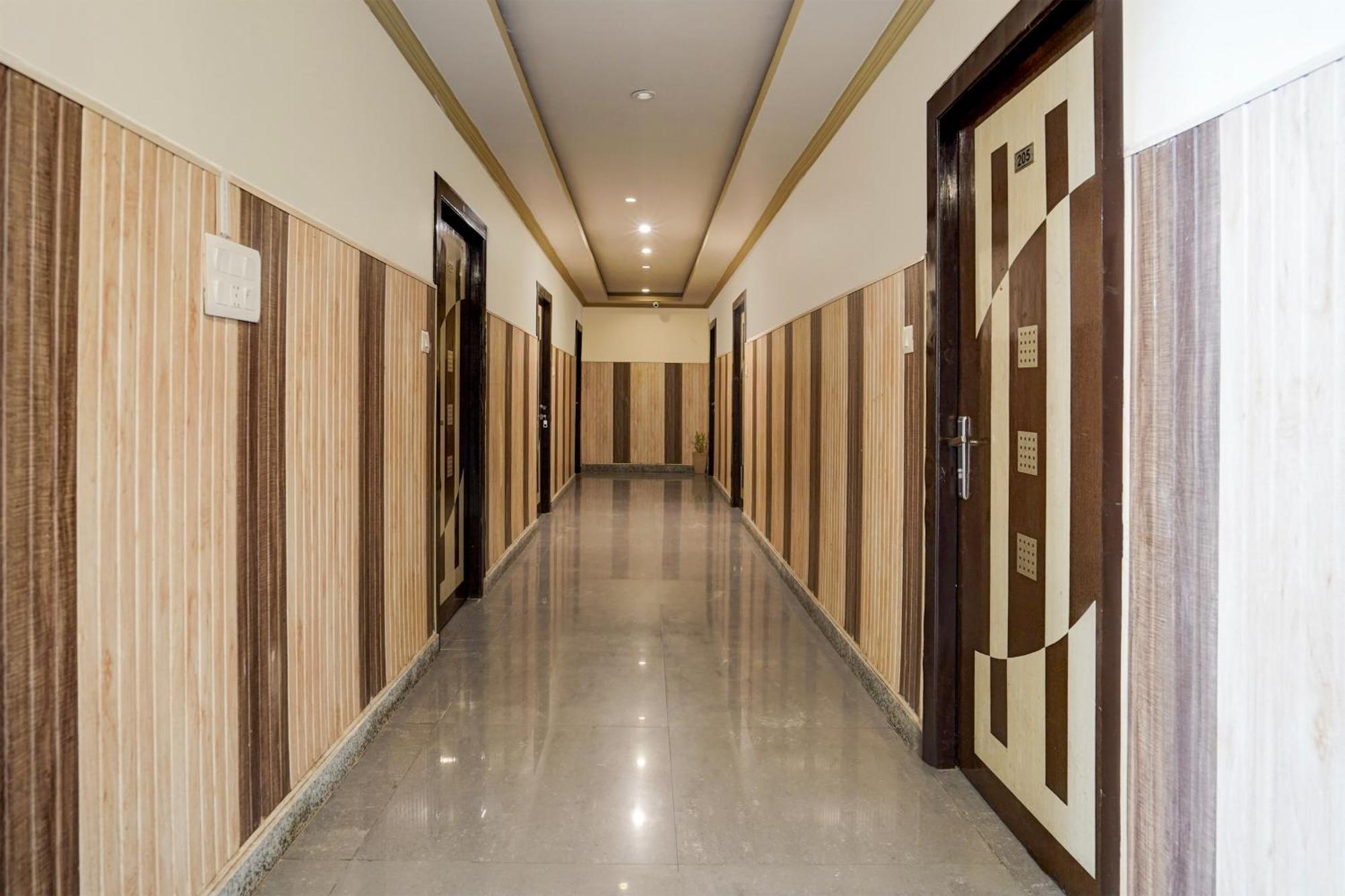Super Townhouse Haridwar Near Har Ki Pauri Hotel Ngoại thất bức ảnh